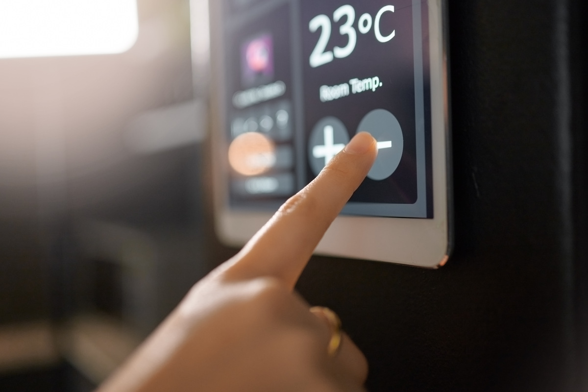 Caldaia a biomassa e termostato